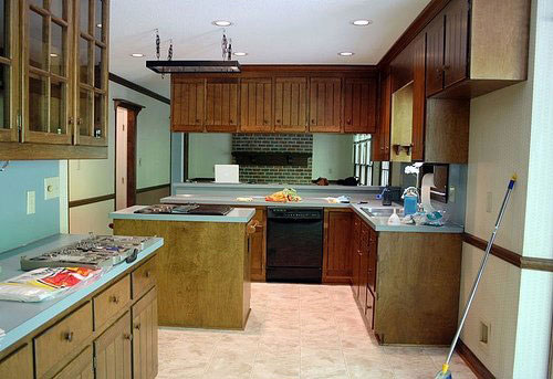 Removing Kitchen Cabinet Doors To Make Open Shelving