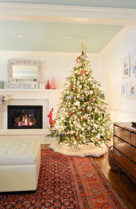 Holiday House Tour – Come In And See Our Christmas Tree