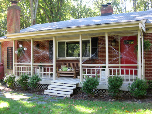 Decorating Our Porch For Halloween