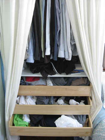 Let’s Get Rid Of Closet Clutter Together