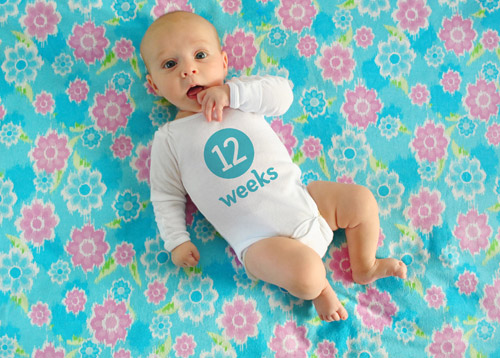 How We Take Weekly Baby Photos