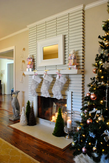 How To Make Faux Christmas Presents For Decorating The Mantel