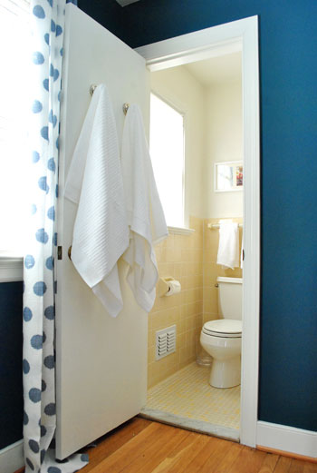The Guest Bath: Meh, But Functional.