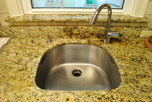 Is A Single Sink Better Than A Double Sink?