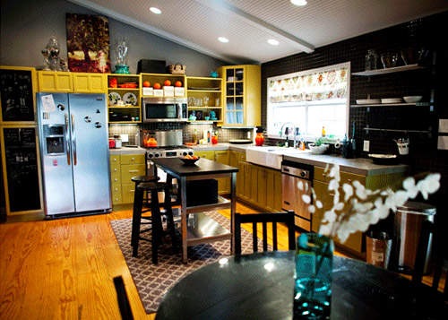 A Sleek & Happy House Tour