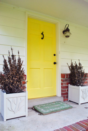 A Porch Update: Adding Mums With Our Yellow Door