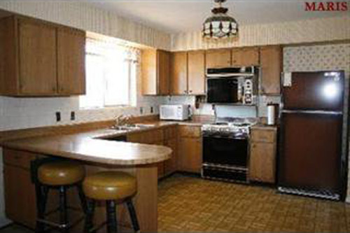 Updating A Dated Kitchen Yourself