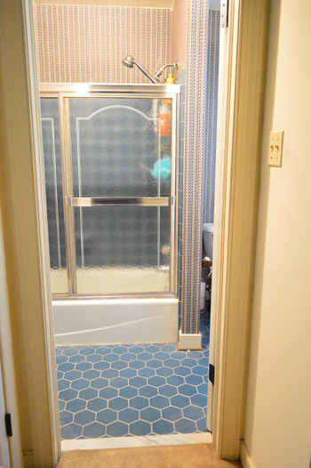 How To Remove An Old Sliding Shower Door