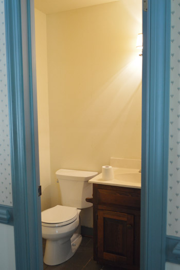 Priming & Painting The Bathroom