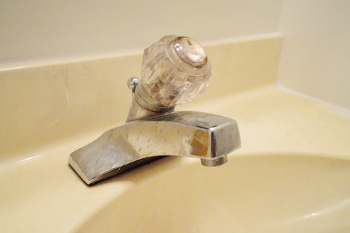 How To Change A Bathroom Faucet