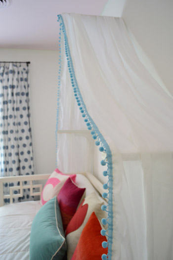 How To Make A Fabric Bed Canopy