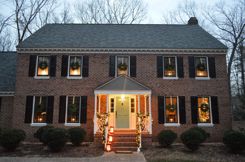 How To Hang Wreaths On Your Windows