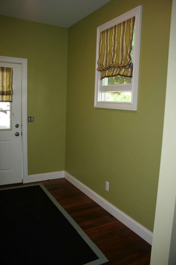 DIYig A Mudroom Wall With Hanging Storage & Shoe Storage