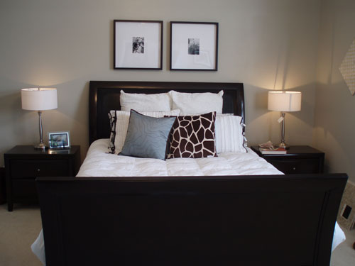 Painted Wall Stripes In The Bedroom & Bathroom