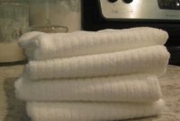 Why Switch from Swiffer Dusters to Microfiber Cloths