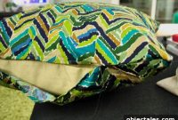 Make a Decorative Pillow from Two Cloth Napkins