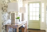 Breezy and Bright Home Makeover: House-Crashing Decor Tips