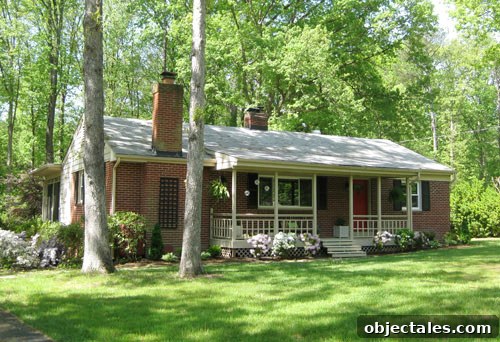smaller-front-of-house-landscaping-pic