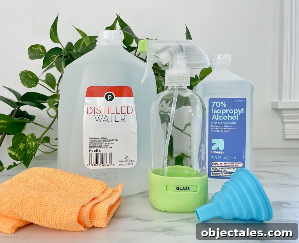 Ingredients To Make Easy Homemade Glass Cleaner Distilled Water Isopropyl Rubbing Alcohol