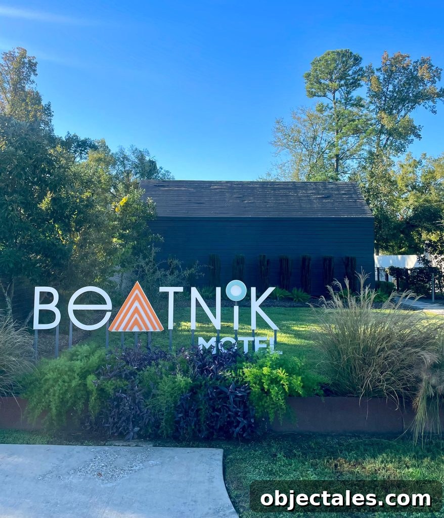 Sign for the Beatnik Motel In Ocean Springs Mississippi