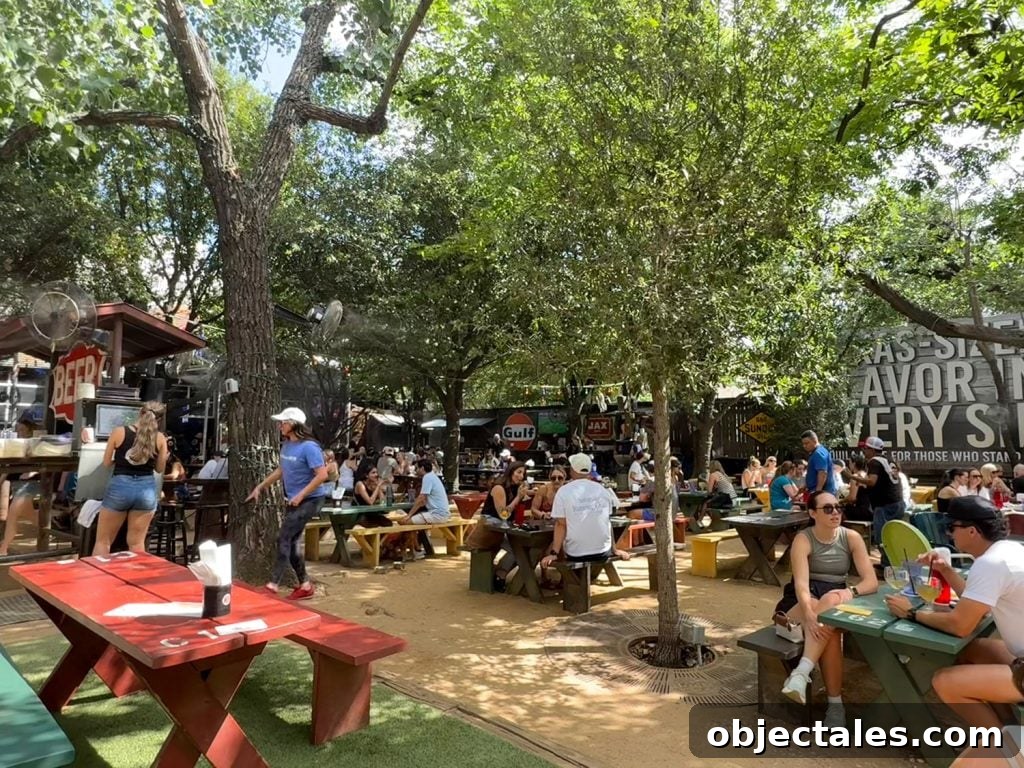 Katy Trail Icehouse In Dallas Texas