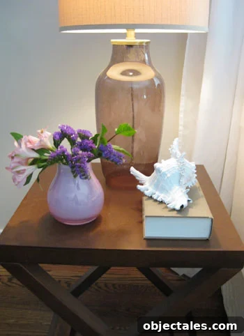 Timeless Home Decor Elements Every Room Needs 12 Glass lamp in living room