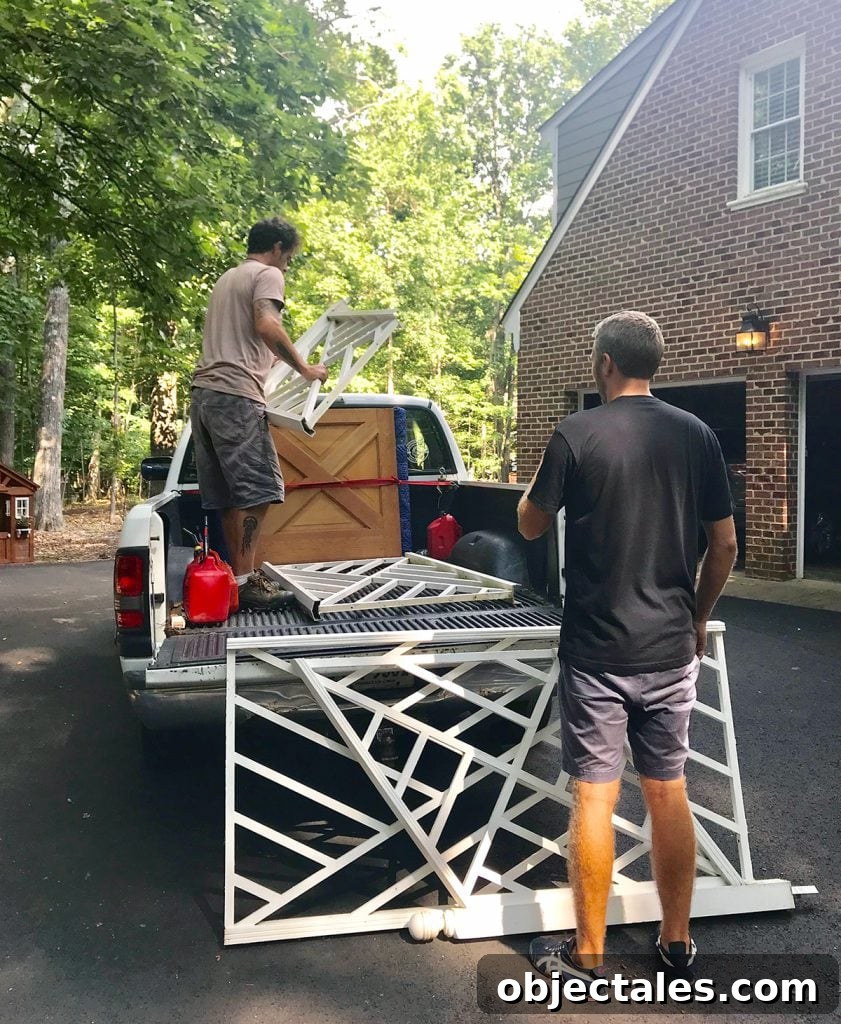 5 Ways to Move Large Items That Don't Fit in Your Car 4 John loading large railings into a pick-up truck