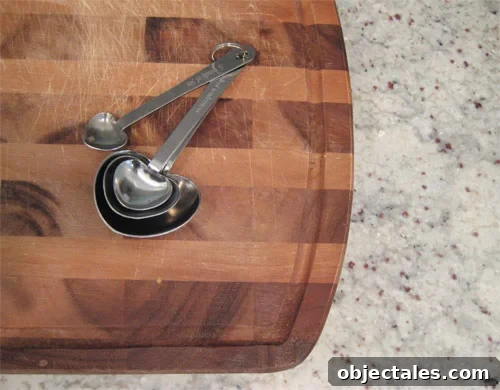 Wood cutting board