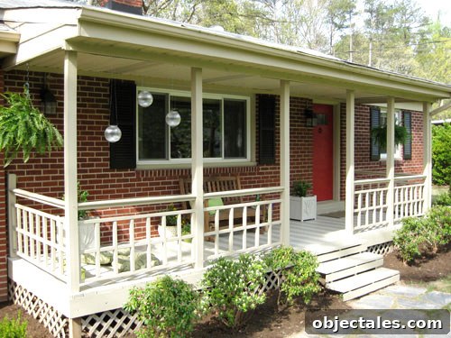 Red front door from previous makeover