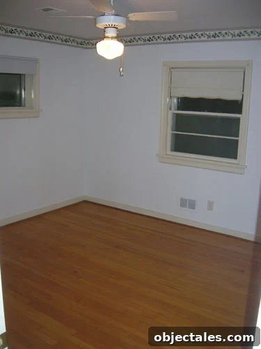 What Homebuyers Notice and Ignore When House Hunting 3 Dated Bedroom With Wallpaper Border And Cream Trim