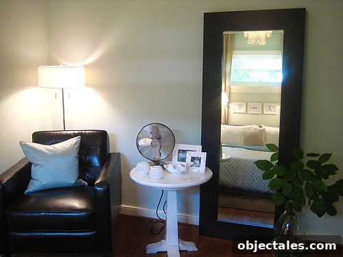 old-bedroom-with-pedestal-table old-bedroom-with-pedestal-table