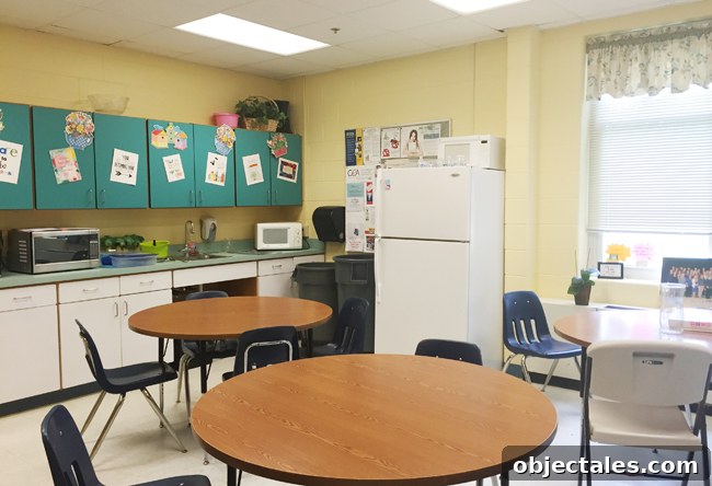 Teachers-Lounge-BEFORE-Dining-Tables