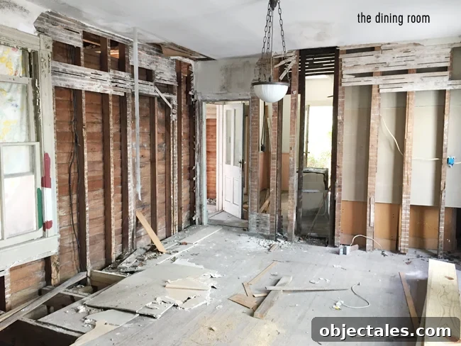 beach-house-before-dining-room
