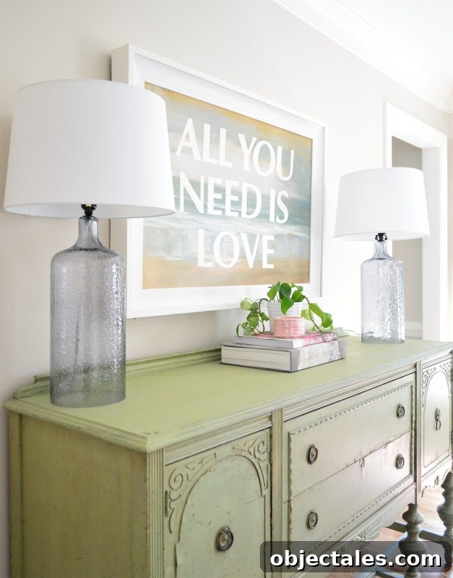 Large scale dining room lamps