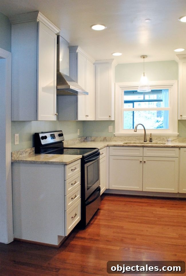 Empty kitchen before adding backsplash