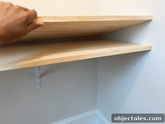 DIY Floating Desk with Built-In Shelves for Office Nook 7 img 87599 7