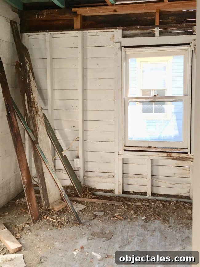 Beach House Before and After: Upstairs Transformation 15 img 88563 14