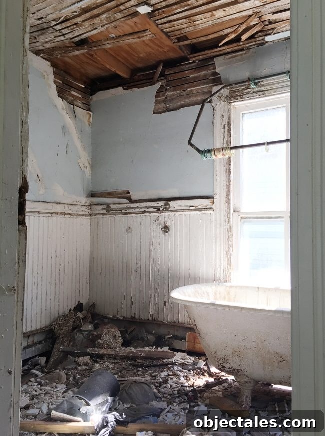 Beach House Before and After: Upstairs Transformation 22 img 88563 23