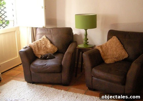 living-room-charming-english-cottage-green-modern-lamp