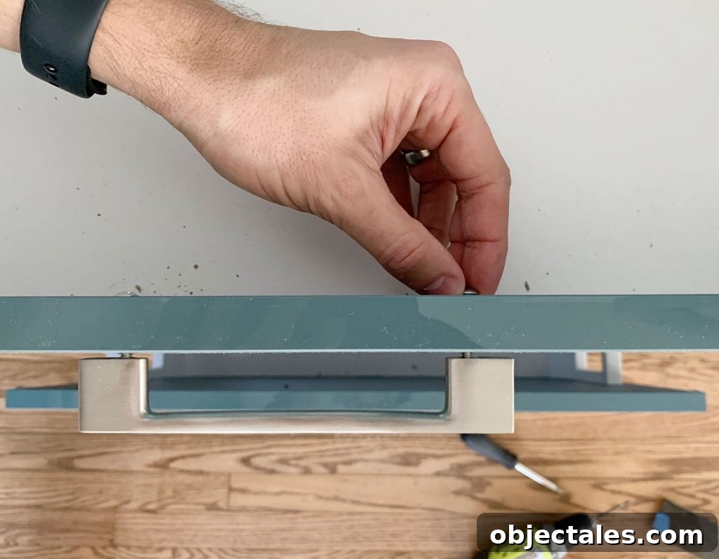 How to Install Cabinet Hardware: A Complete Guide 17 Tightening Kitchen Cabinet Hardware Screw By Hand