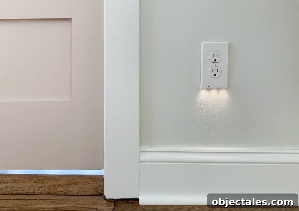 SnapPower nightlight installed