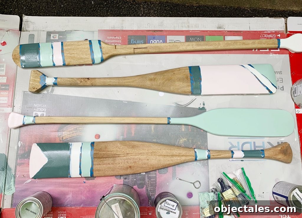 Decorative Oar Painting Ideas for Beach House Decor 10 img 91759 10