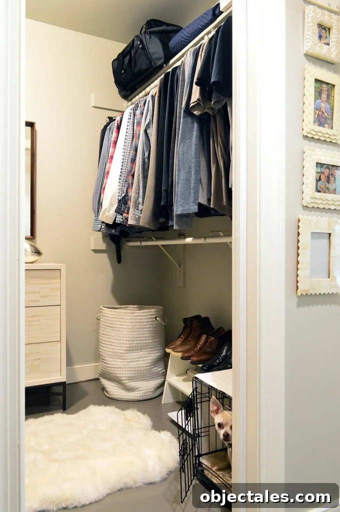 Empty closet room