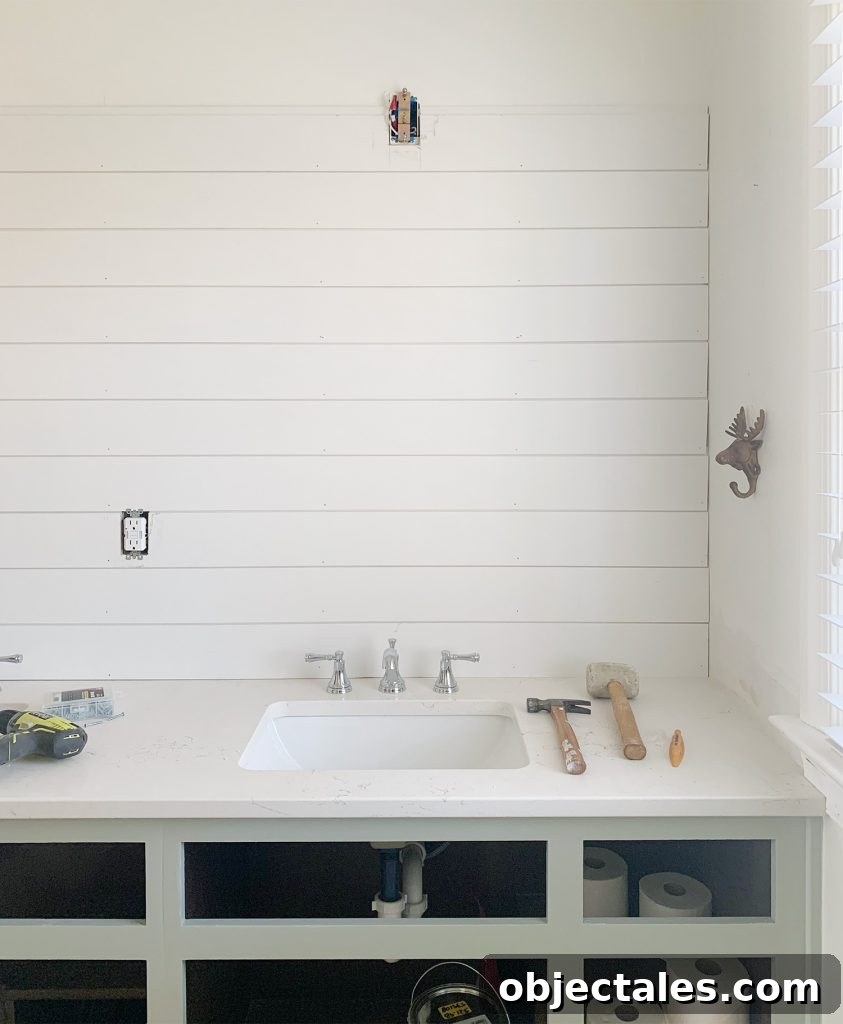 Interlocking shiplap backsplash
