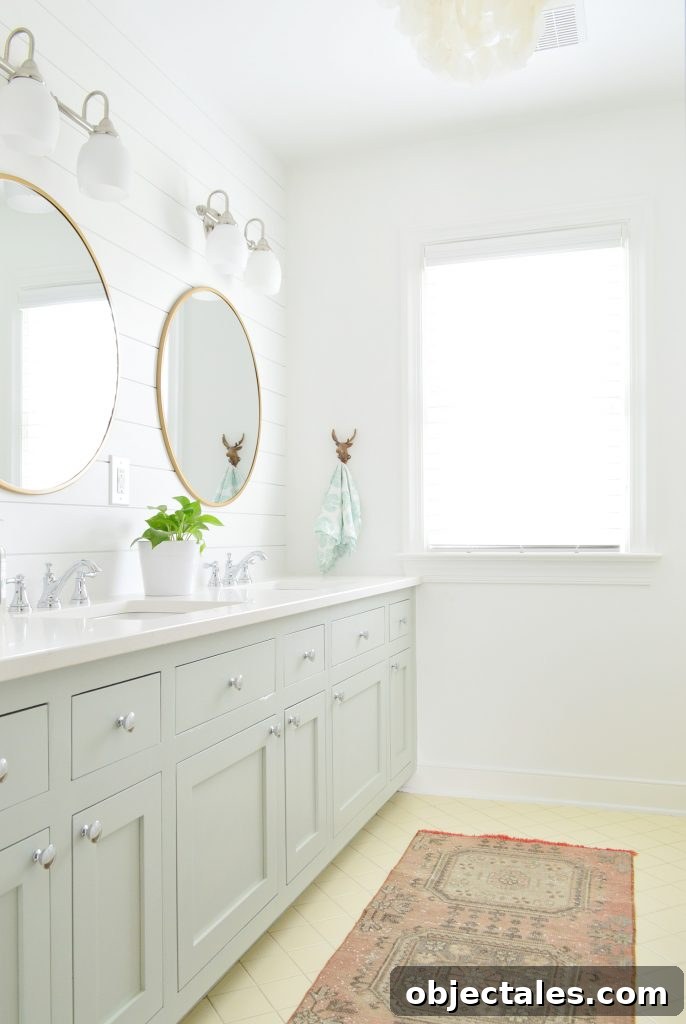 Before photo of bathroom